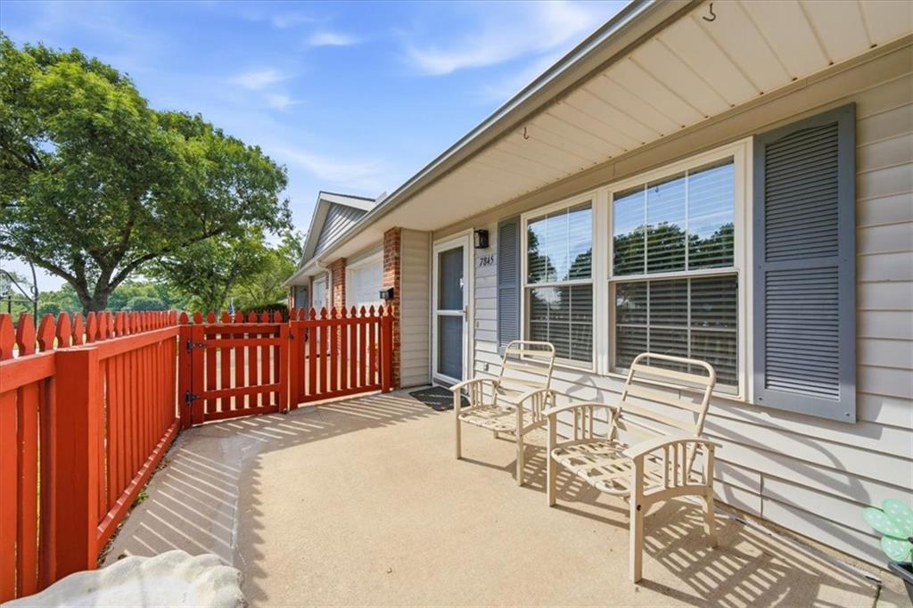 Photo 4 of 7845 Freeman Avenue