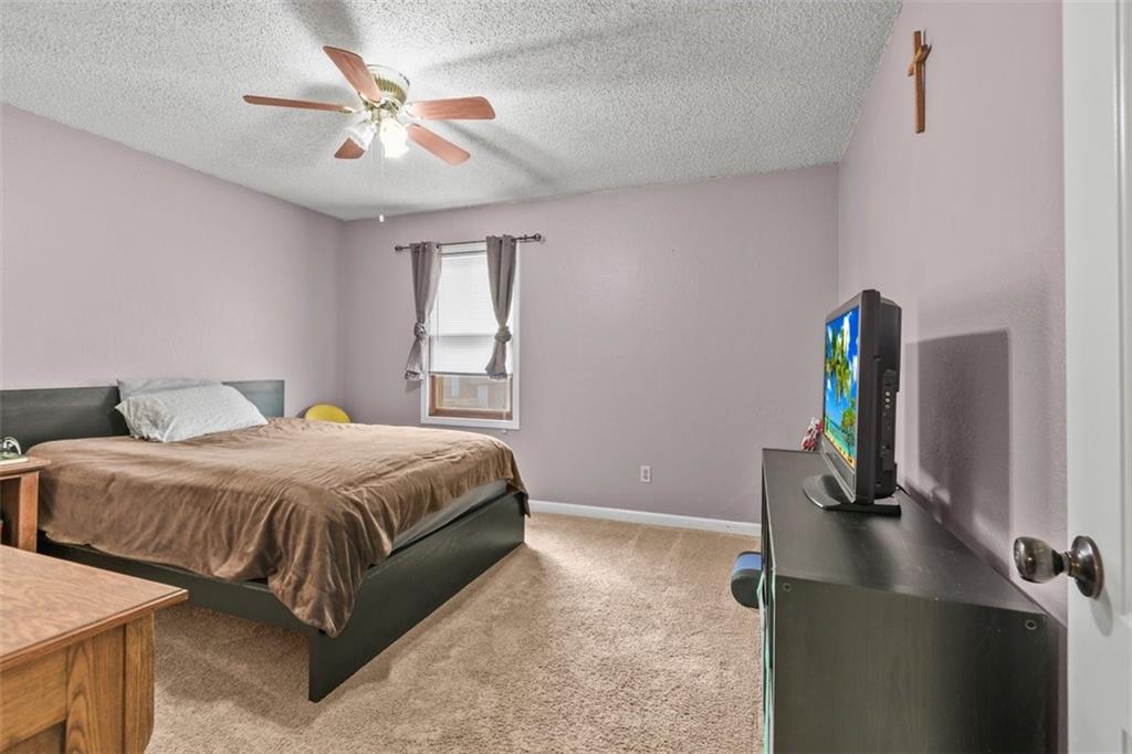 Photo 6 of 1304 SE 20TH Street