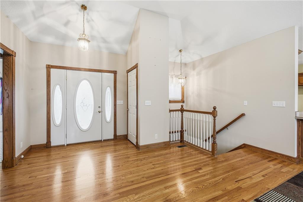 Photo 4 of 700 E 10th Street