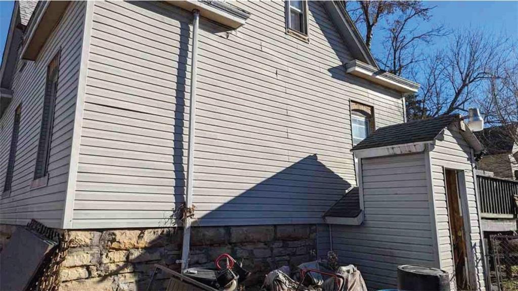 Photo 4 of 224 S Missouri Street