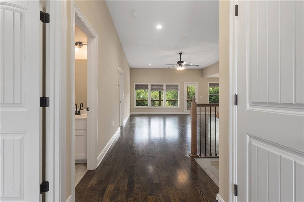 Photo 4 of 13770 Valleyview Way