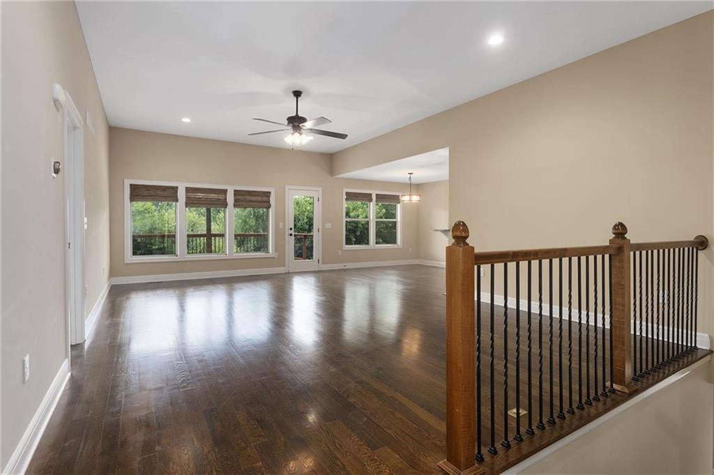 Photo 6 of 13770 Valleyview Way