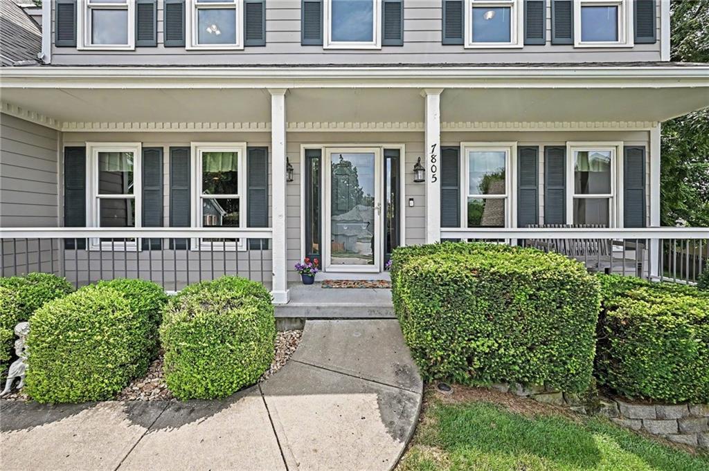 Photo 4 of 7805 N Rhode Avenue