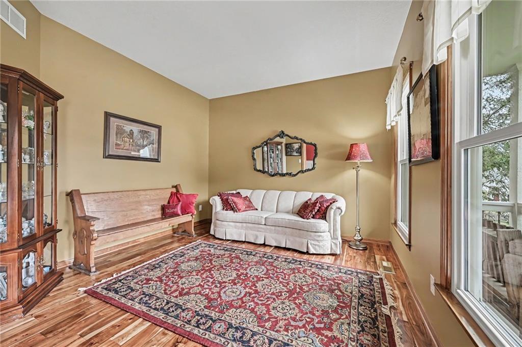 Photo 7 of 7805 N Rhode Avenue