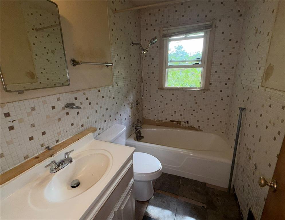 Photo 7 of 2938 Chelsea Avenue