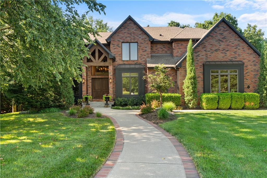 Photo of 301 NW Rockhill Circle