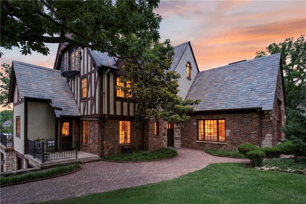 Photo of 840 Rockwell Lane