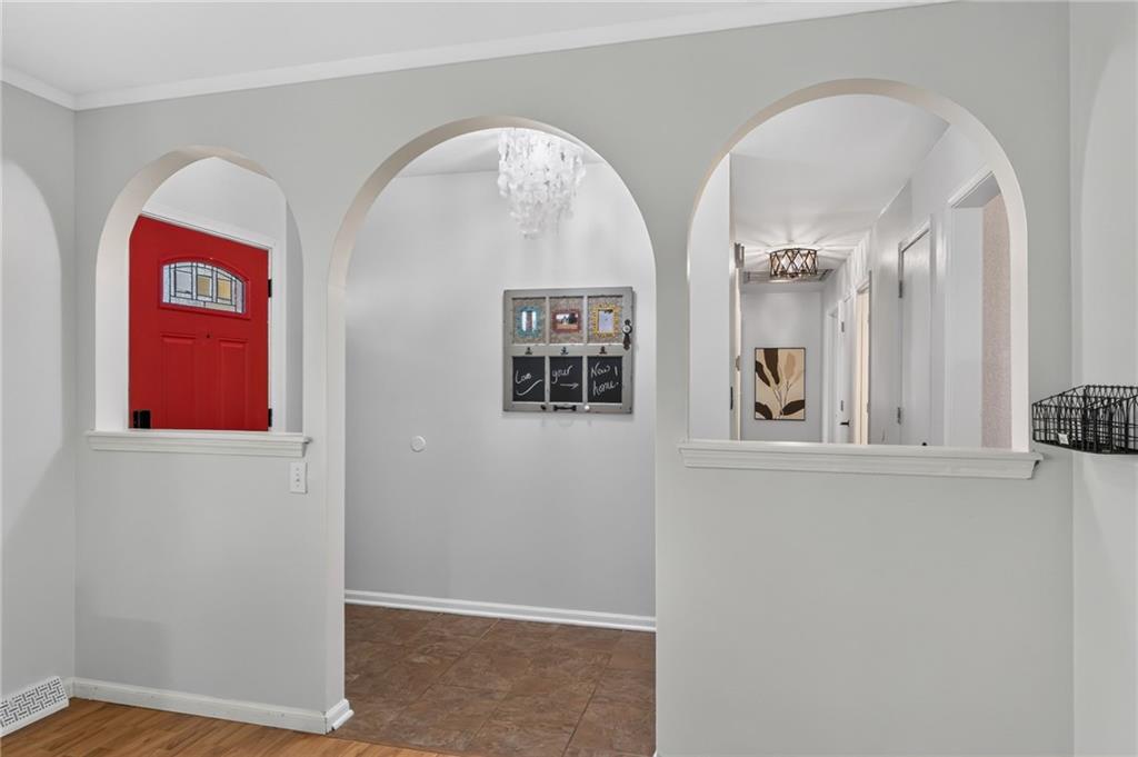 Photo 7 of 7511 N BROOKLYN Avenue