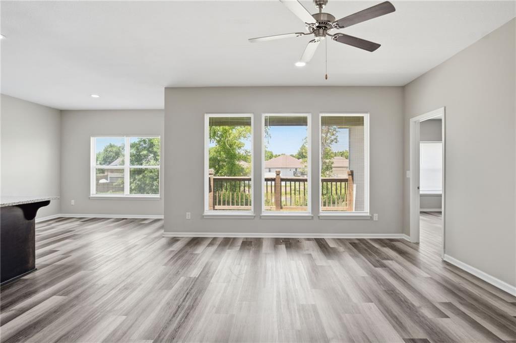 Photo 7 of 10202 Siena Drive
