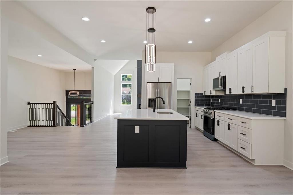 Photo 7 of 2930 N 59th Street