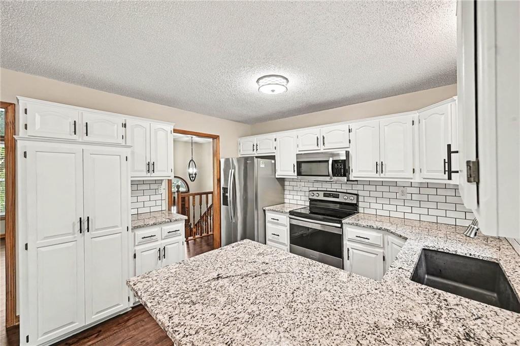 Photo 5 of 8325 N Allenton Drive