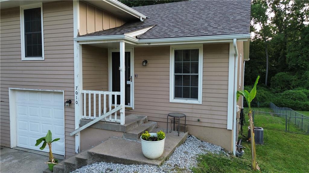 Photo 2 of 7010 Orchard Street