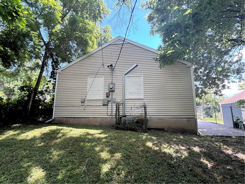 Photo 2 of 4436 Myrtle Avenue