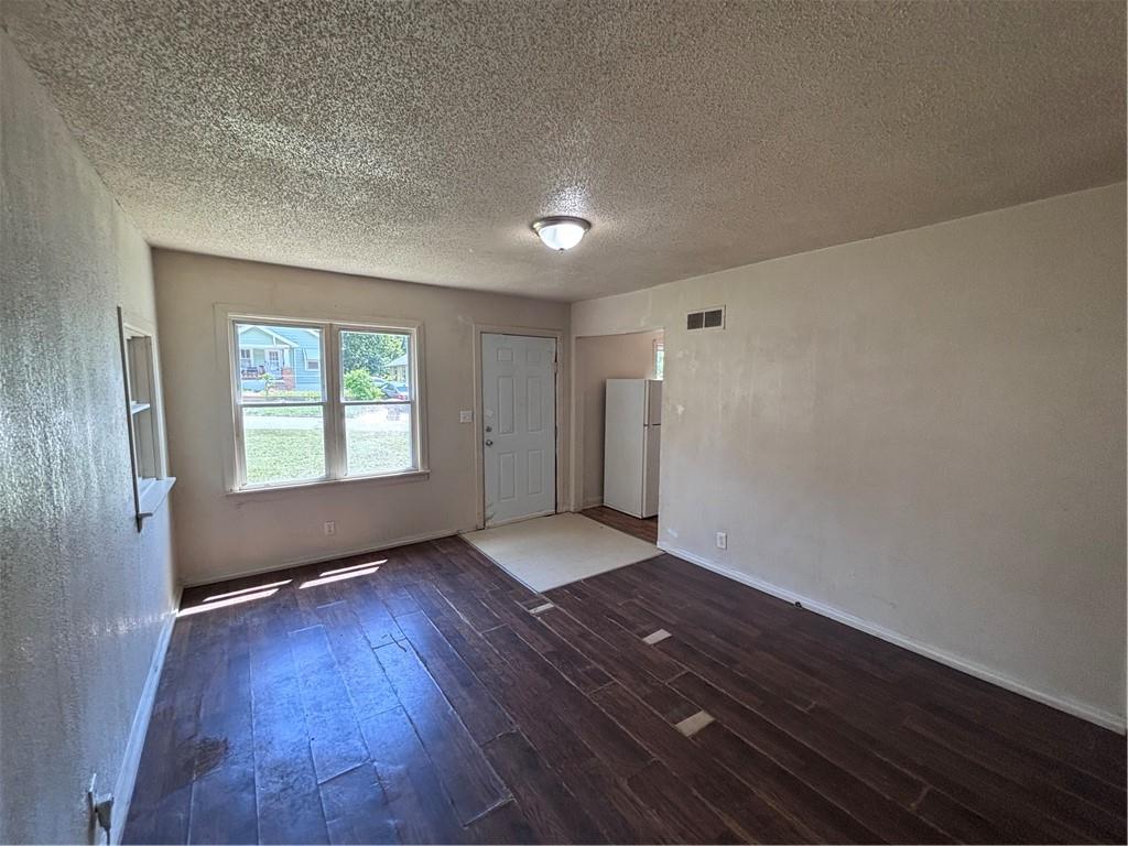 Photo 5 of 4436 Myrtle Avenue