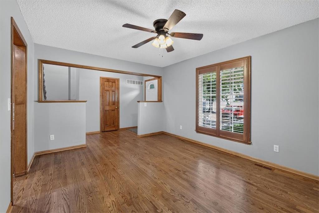 Photo 4 of 15624 W 81st Street