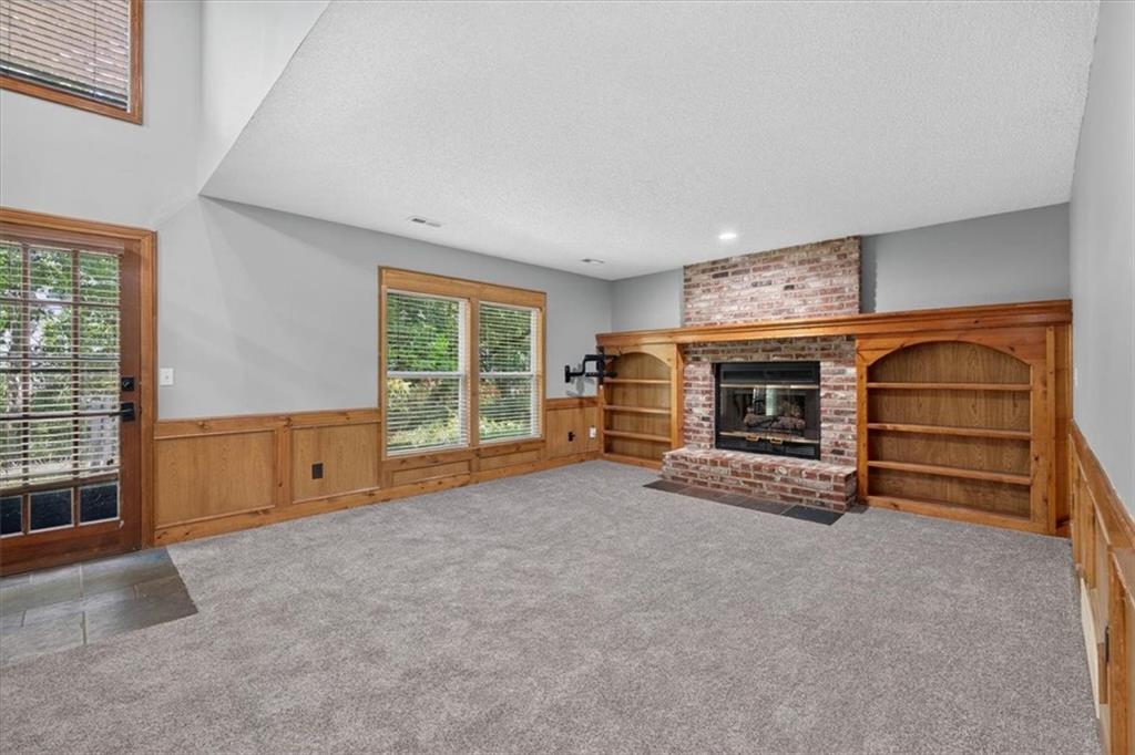 Photo 6 of 15624 W 81st Street