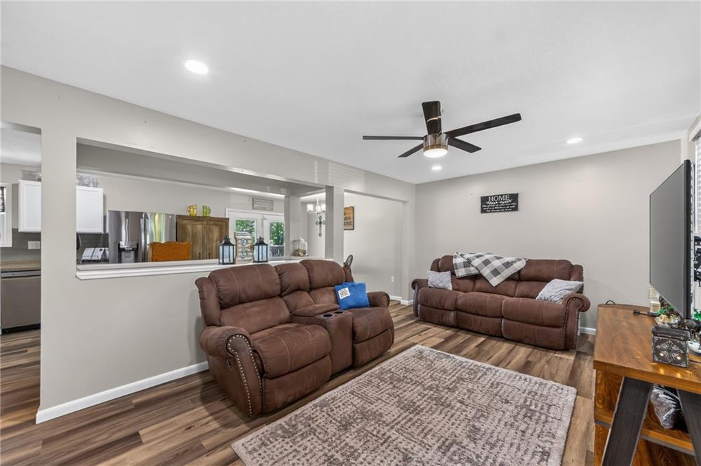 Photo 3 of 504 SE 19TH Street