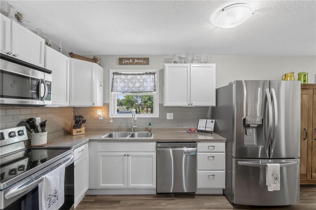 Photo 5 of 504 SE 19TH Street