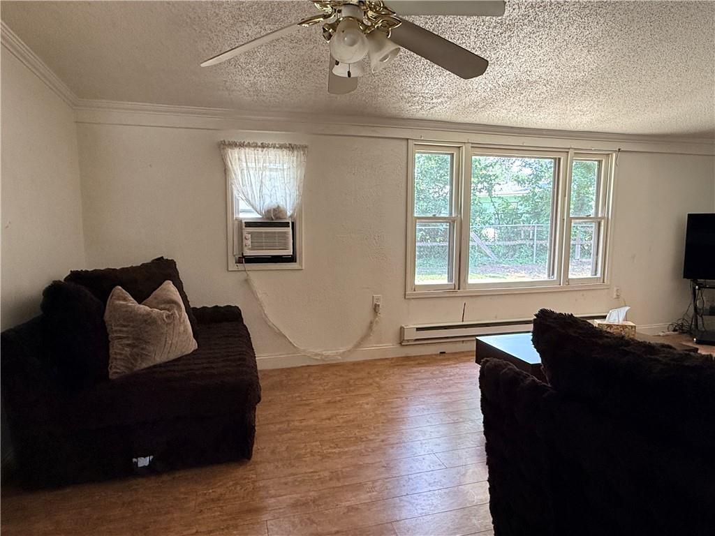 Photo 4 of 2705 S 52nd Street