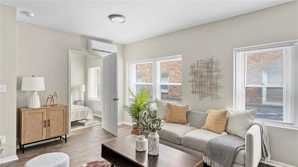 Photo 3 of 115-119 W 39th Street