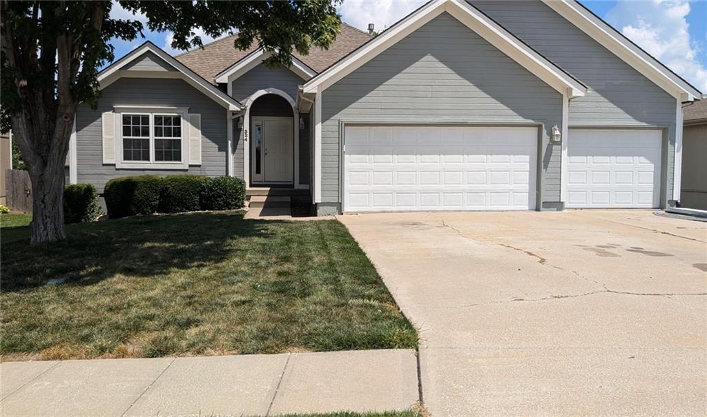 Photo of 324 NE Woodbury Drive