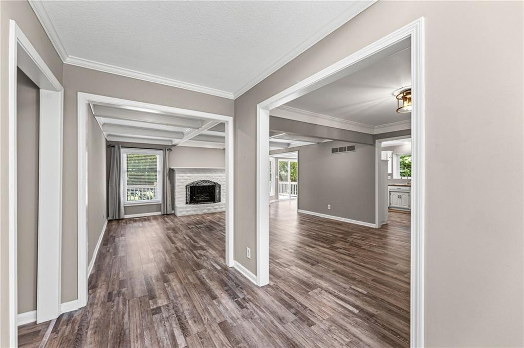 Photo 4 of 10365 W 159th Street