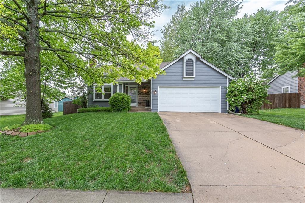 Photo of 13134 S Raintree Drive in Olathe, KS