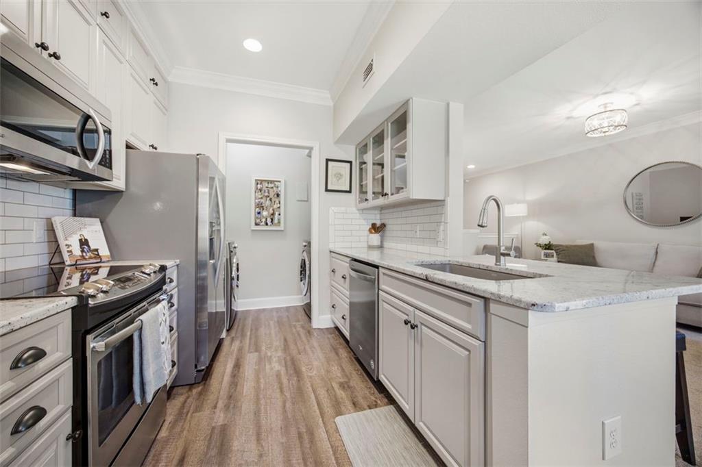Photo 6 of 11622 Tomahawk Creek Parkway #E