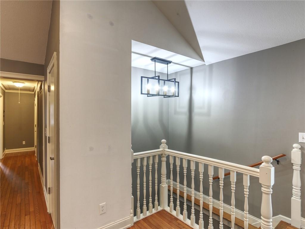 Photo 5 of 2400 S Park Avenue