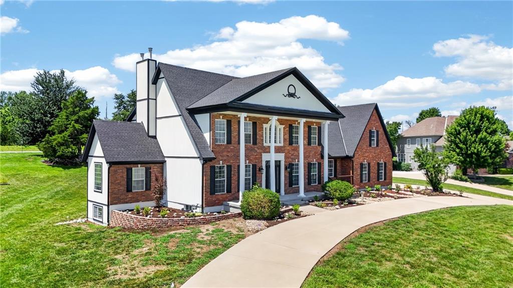 Photo 4 of 20 SE Meadowbrook Drive