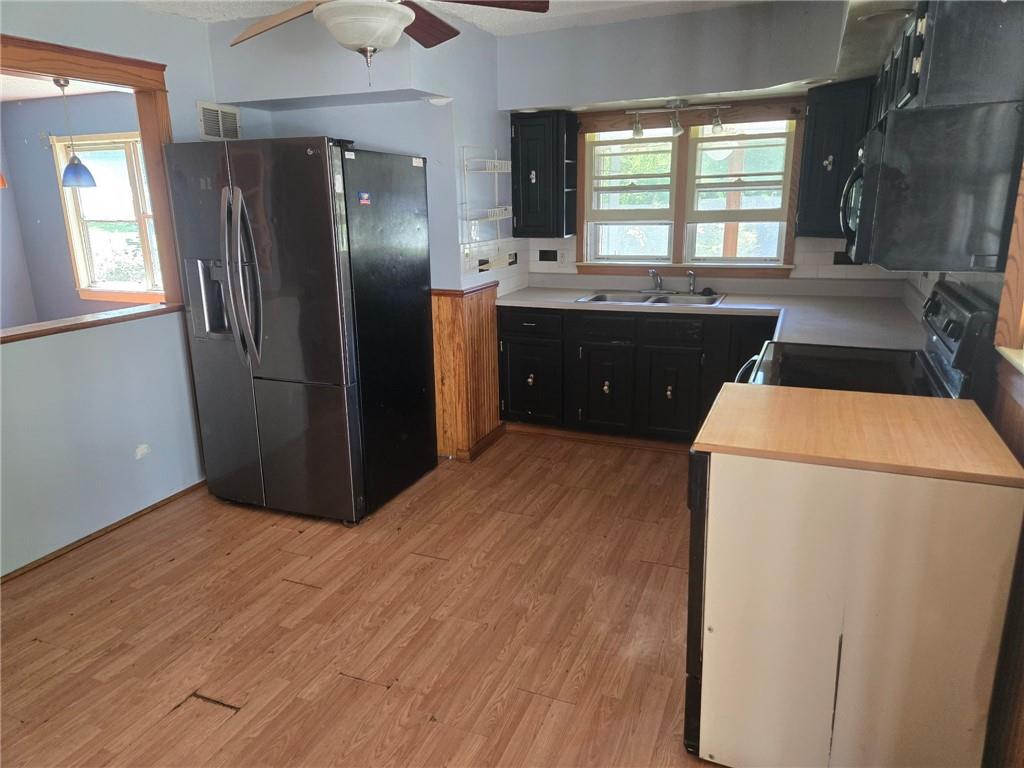 Photo 7 of 527 N 141st Street