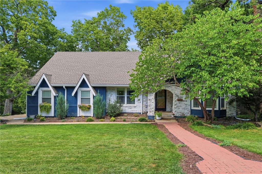 Photo 4 of 8329 Rosehill Road