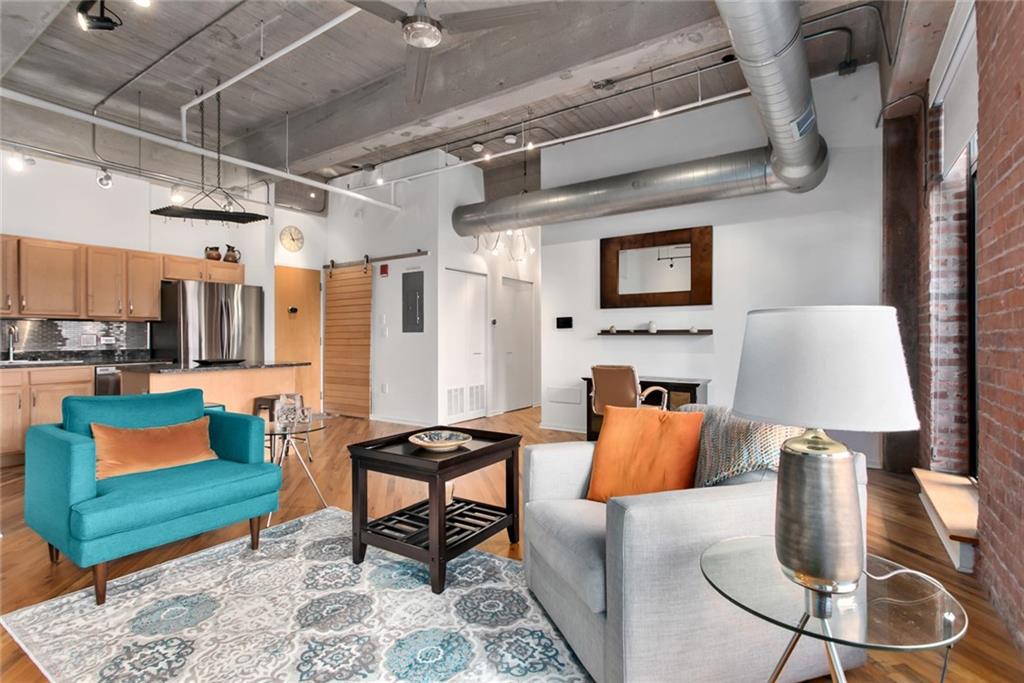 Photo of 2029 Grand Boulevard #115
