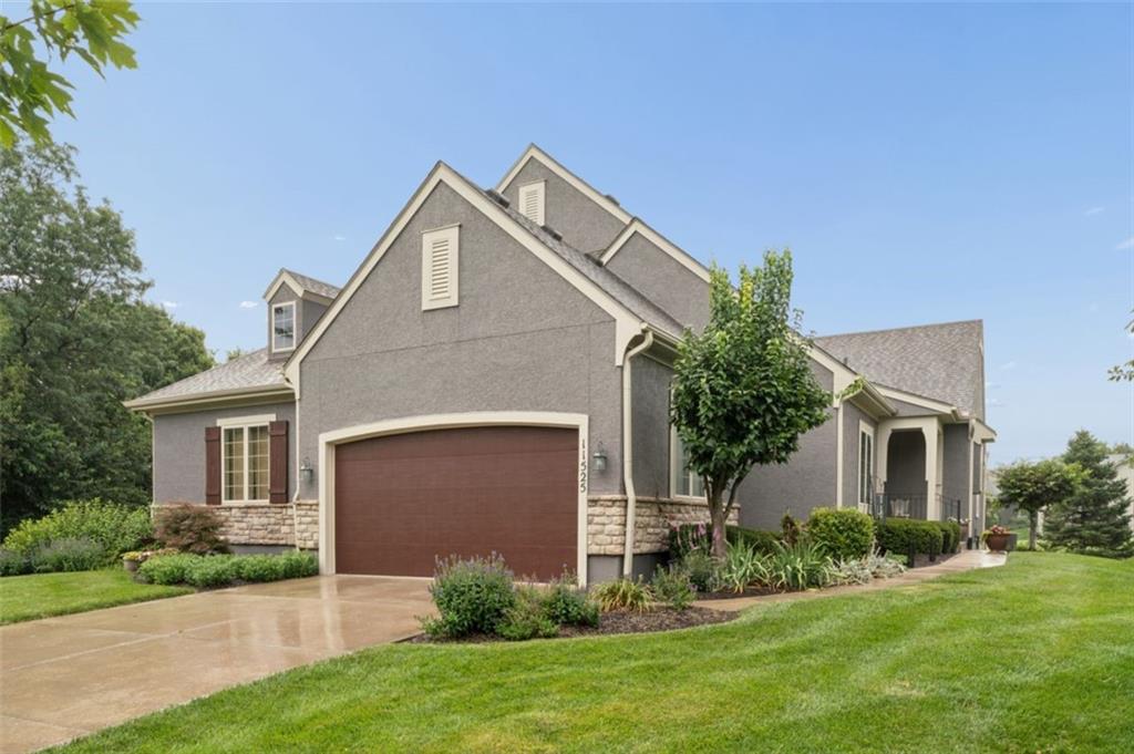 Photo 2 of 11525 S LAKECREST Drive