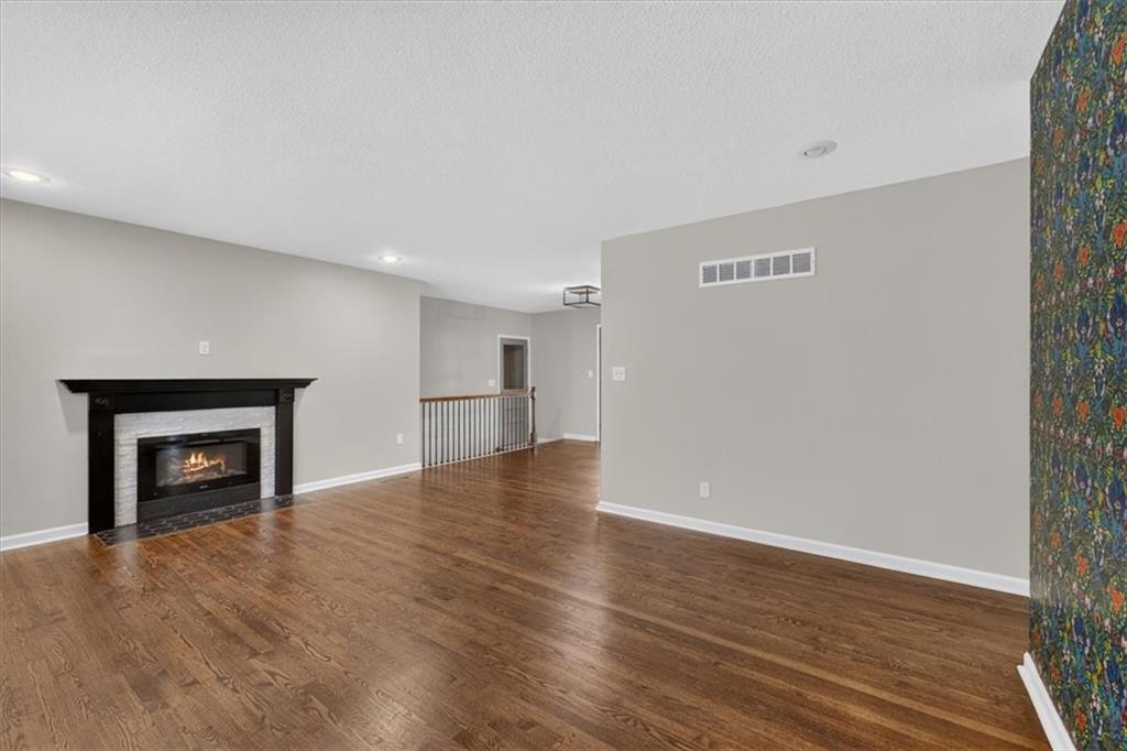 Photo 6 of 7908 W 92ND Place