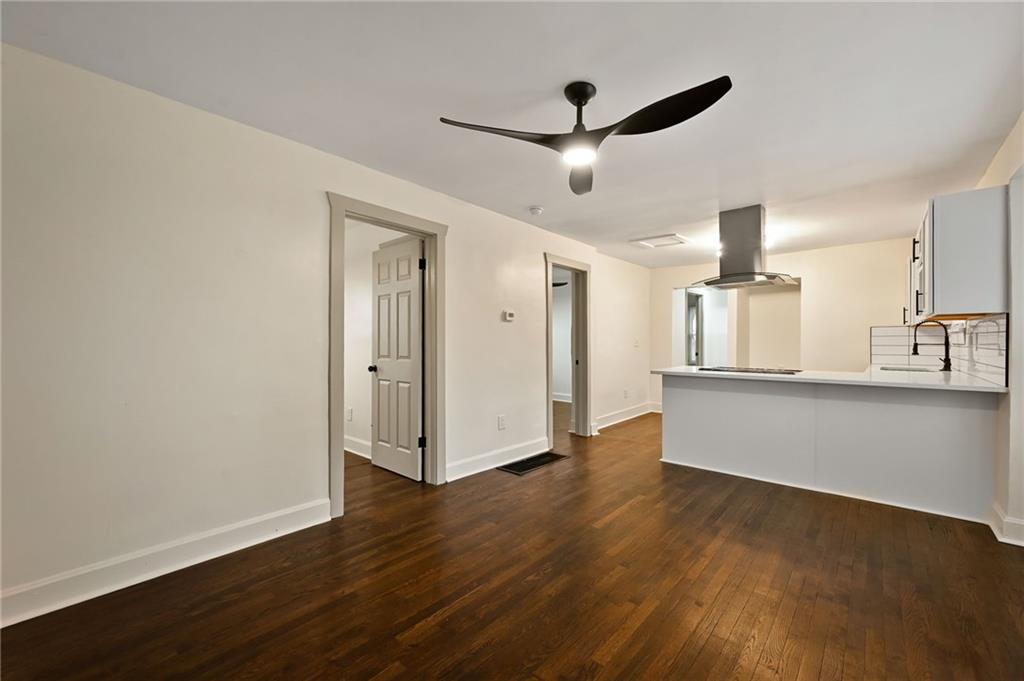 Photo 5 of 108 N Ditzler Avenue