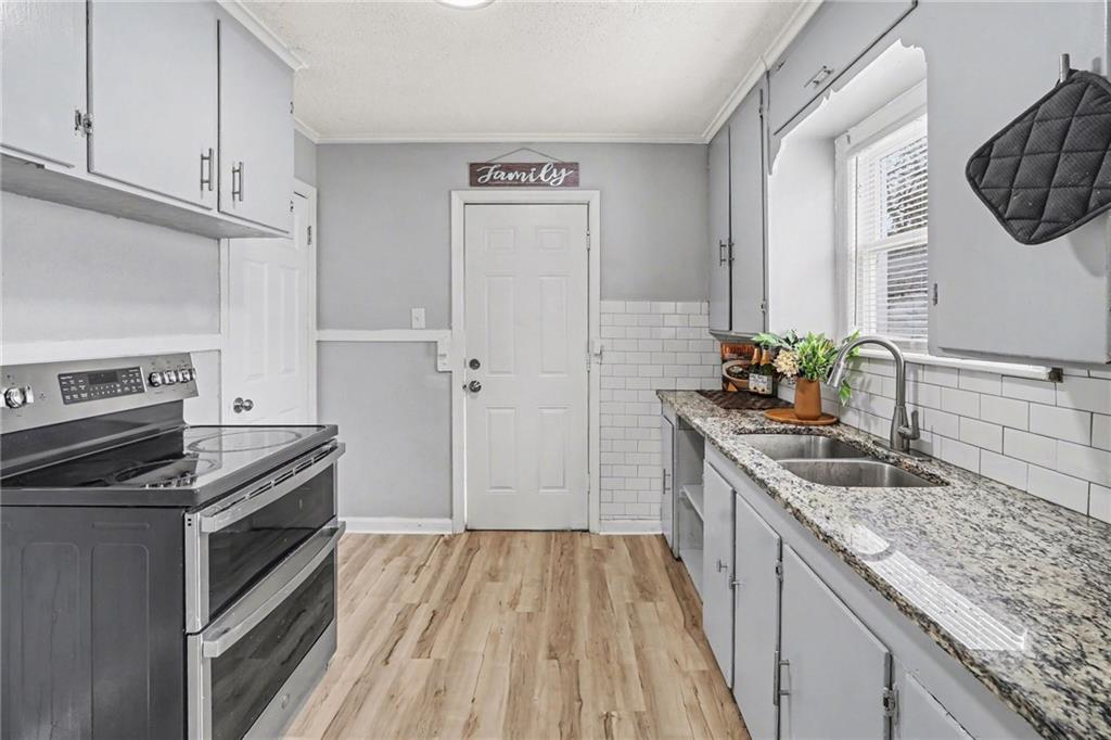 Photo 7 of 1434 E 80th Street