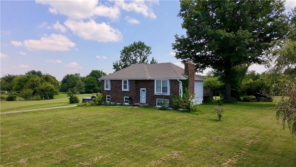 Photo 2 of 18741 Park Lane Circle