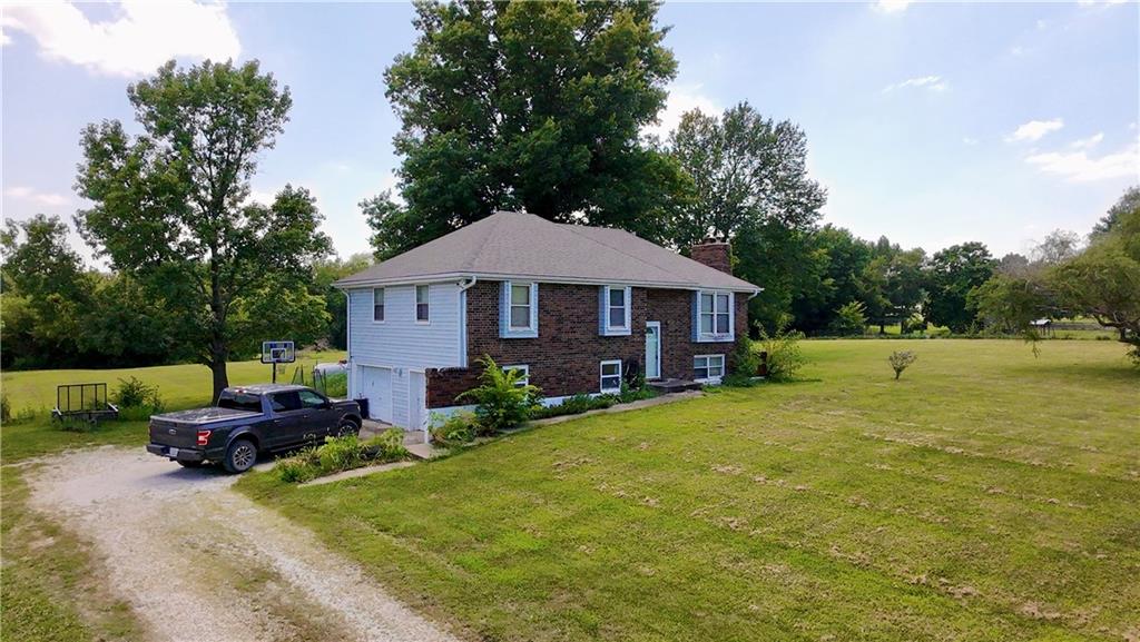 Photo 3 of 18741 Park Lane Circle