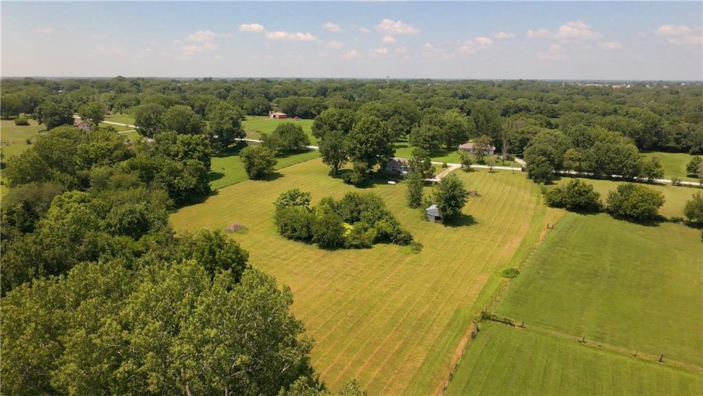 Photo 4 of 18741 Park Lane Circle