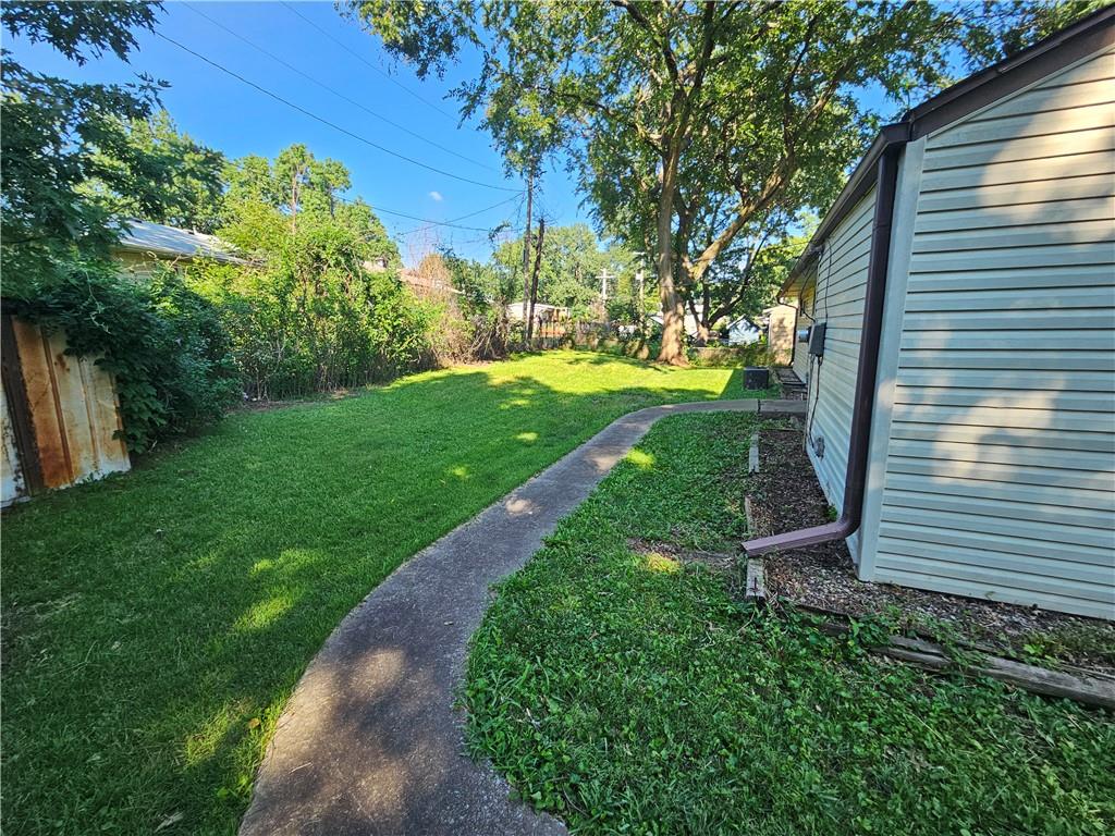 Photo 2 of 306 Pacific Drive