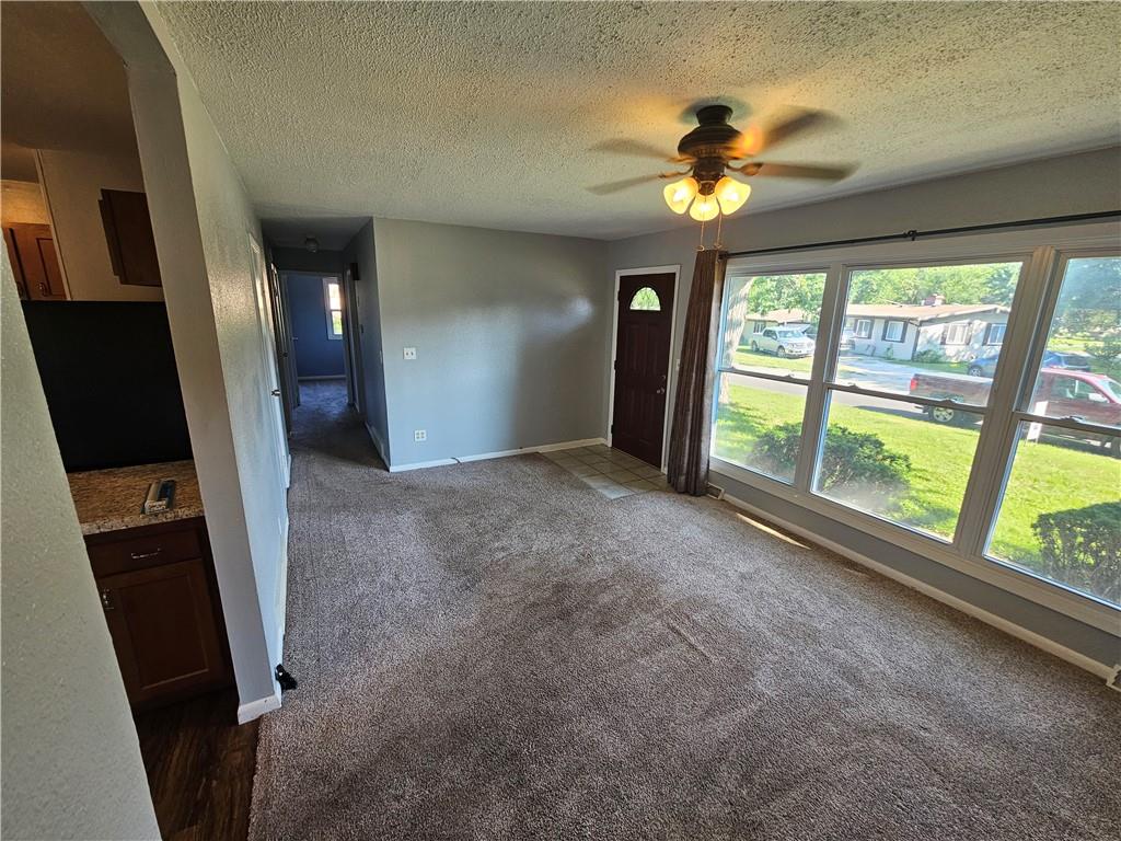 Photo 4 of 306 Pacific Drive