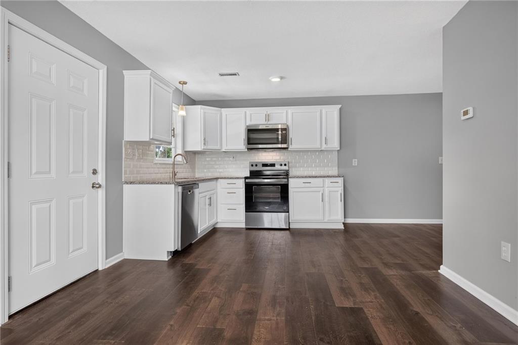 Photo 7 of 1323 S 38th Street