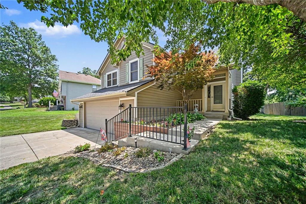 Photo 4 of 507 E 10th Street