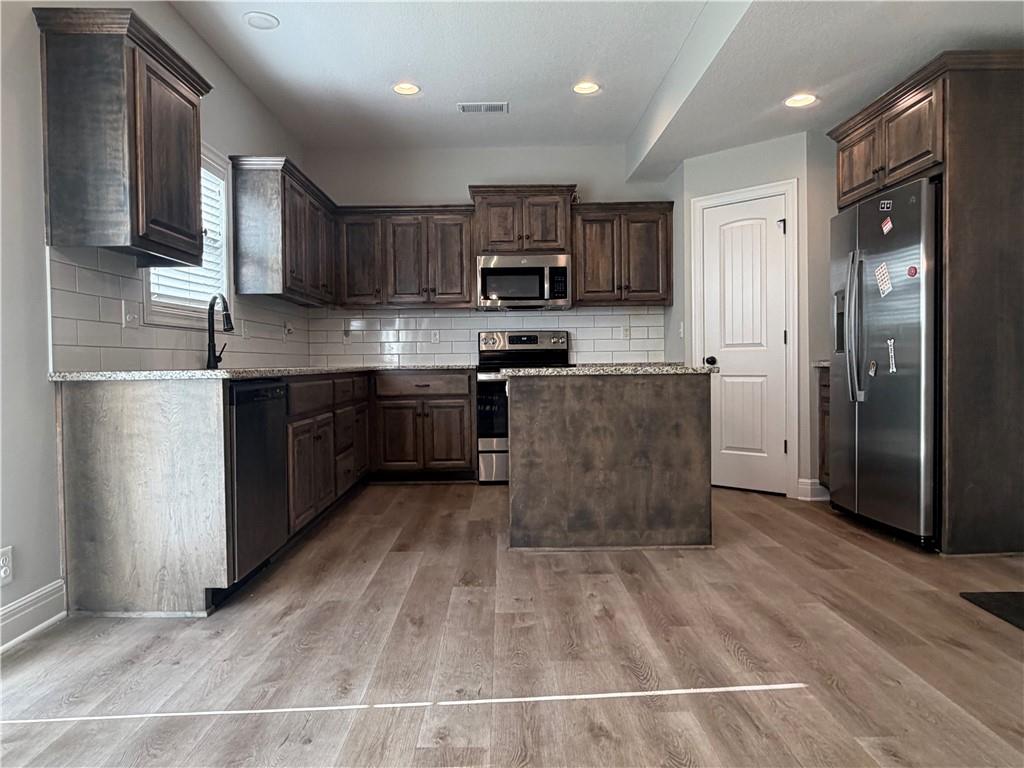 Photo 6 of 2409 SE CreekRidge Court