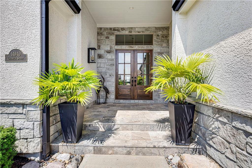 Photo 5 of 14940 Chadwick Street