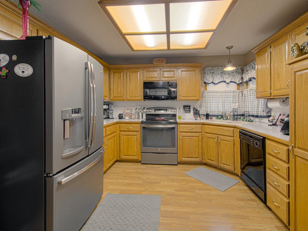 Photo 6 of 1200 Southcrest Drive