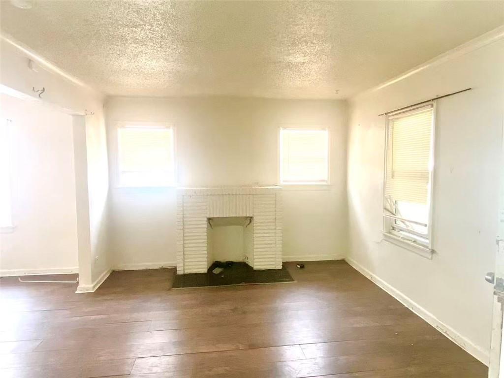 Photo 3 of 4342 Myrtle Avenue