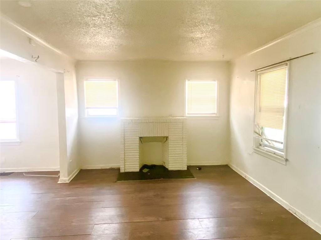 Photo 4 of 4342 Myrtle Avenue