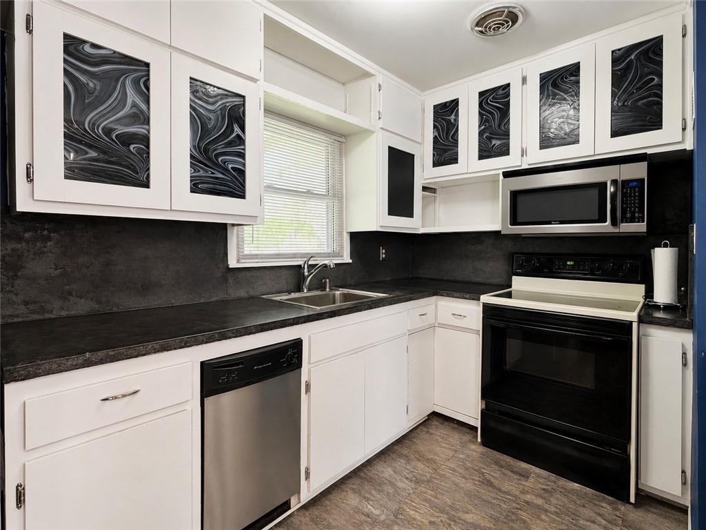Photo 6 of 1444 E 24th Avenue